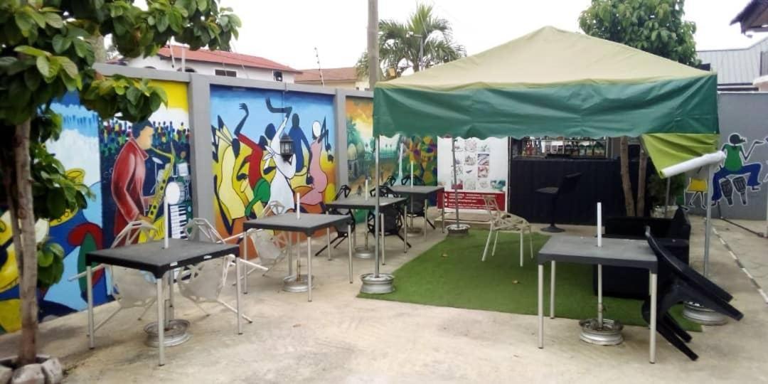 Hgl Guest House East Legon Exterior foto